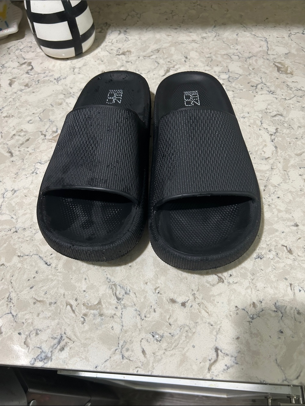 No Boundaries Black Slide Sandals with Textured Footbed